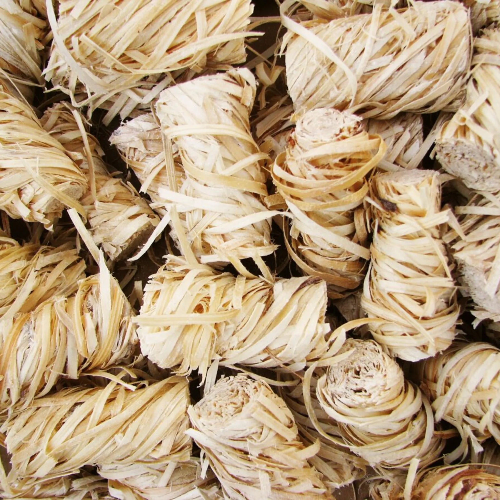 Podpaľovače Feniks na grilovanie – 20 kg (približne 2 100 až 2 200 kusov)